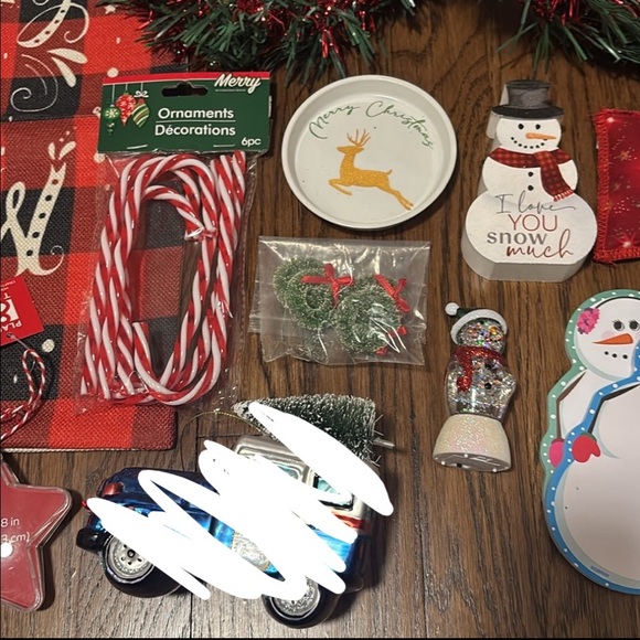 Christmas Decor Bundle 🎄♥️ - Picture 3 of 7
